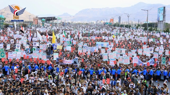 تقرير مصور/ صنعاء تشهد طوفانا بشريا غير مسبوق في مليونية "جمعة التحذير والنفير"