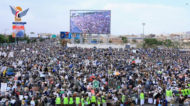 تقرير مصور/ صنعاء تشهد طوفانا بشريا غير مسبوق في مليونية "جمعة التحذير والنفير"