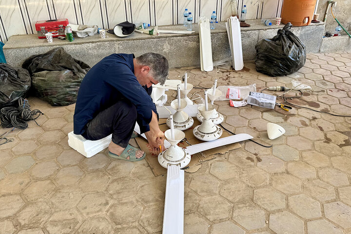 Photos: Efforts of Hazrat Masoumeh Shrine's Servants to Prepare Arbaeen Mawkib at Pillar 1080