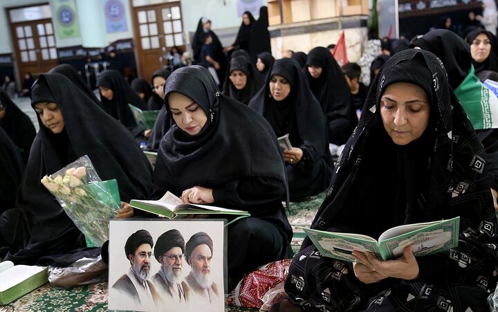 گزارش تصویری/ مراسم گرامیداشت رهبر شهید در حرم حضرت عبدالعظیم(ع)