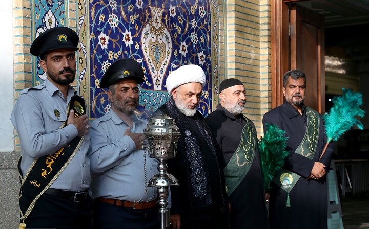 گزارش تصویری/ مراسم گرامیداشت رهبر شهید در حرم حضرت عبدالعظیم(ع)