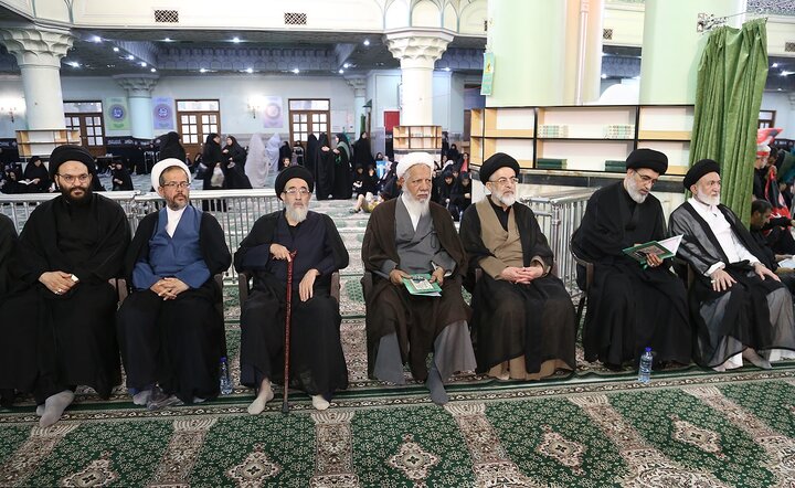 گزارش تصویری/ مراسم گرامیداشت رهبر شهید در حرم حضرت عبدالعظیم(ع)