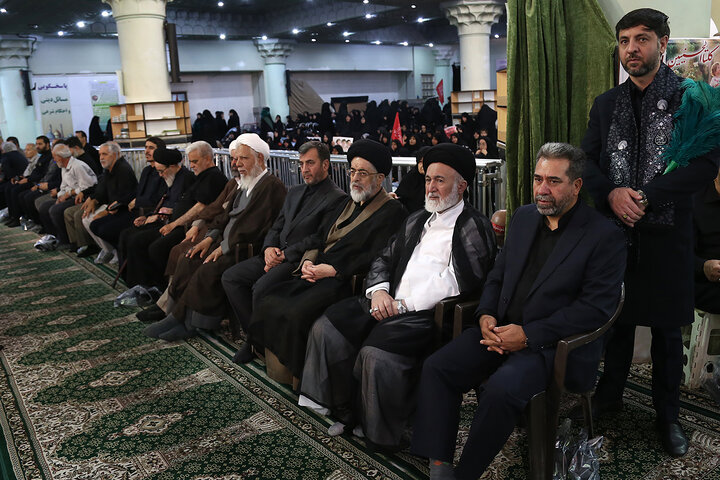 گزارش تصویری/ مراسم گرامیداشت رهبر شهید در حرم حضرت عبدالعظیم(ع)