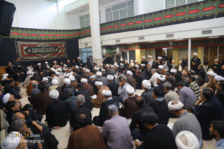 Foto / Ayetullah Nuri Hamedani Tarafından Şehit Rehber İçin Terhim Meclisi