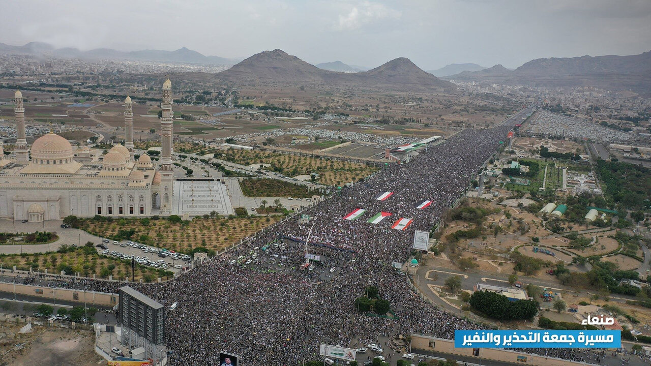 "جمعة التحذير والنفير"..جماهير مليونية تنزل الى الشارع تأكيدًا على الجاهزية للرد على العدوان