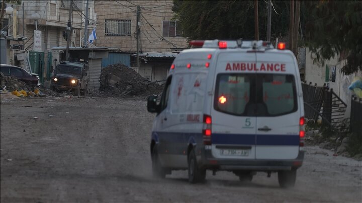 Palestinian teenager martyred after being shot by Zionists