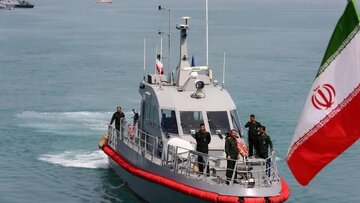 Jeshi la Wanamaji la IRGC Lasimamisha Meli 4 Zilizokiuka Sheria Katika Ghuba ya Uajemi