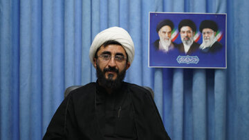 انتقام راهبردی یعنی بازگرداندن عالم به ریل الهی / خونخواهی رهبر شهید وظیفه همه مسلمانان است