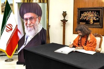 ہندو رہنما سوامی سارنگ کا رہبر معظم کے نام تعزیتی خط؛ رہبر شہید کو انسانیت، حق اور استقامت کی علامت قرار دیا