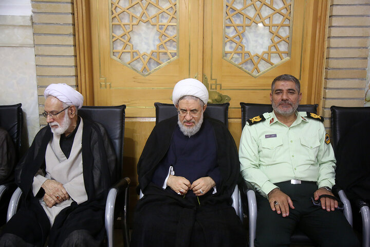 بزرگداشت آقای شهید ایران از سوی نهادهای بین المللی قم در حرم بانوی کرامت