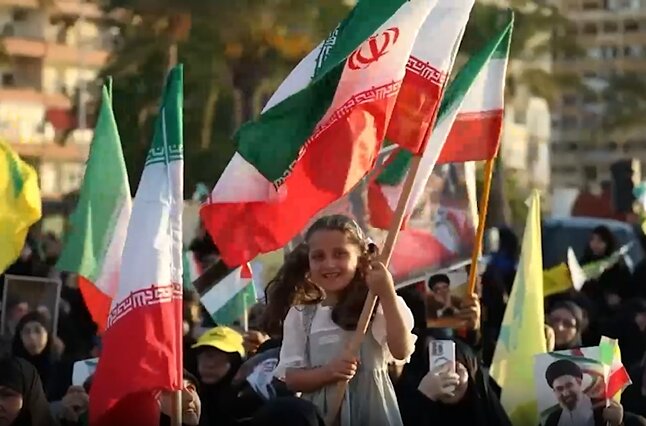 مردم صور «توافق ننگ» را رد کردند؛ جنوب لبنان پایبند به مسیر مقاومت است + تصویر