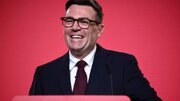 İngiltere'nin yeni Başbakanı Andy Burnham oldu
