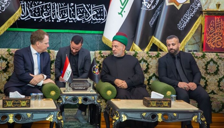 تقرير مصور/ نائب الأمين العام للعتبة الحسينية يستقبل سفير فرنسا بالعراق
