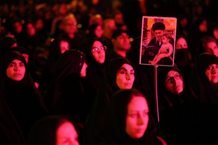گزارش تصویری/ بزرگترین سفره حضرت رقیه(س) در میدان امام حسین(ع)