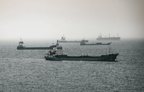 Iran Exported 70 Million Barrels of Oil During Brief U.S. Sanctions Waiver, WSJ Reports