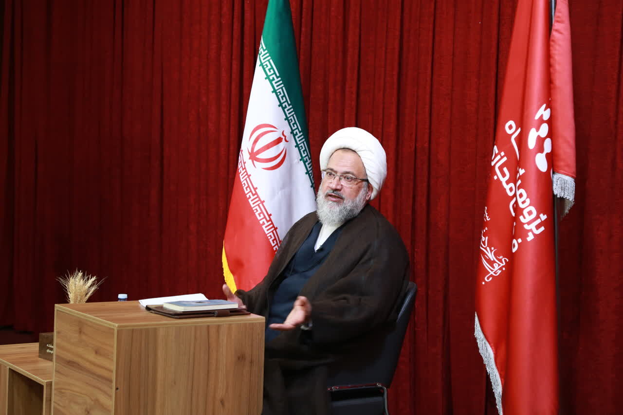 کتاب «بررسی فقهی بازنمایی معصومین در بازیهای رایانهای و متاورس» رونمایی شد