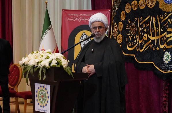 آیت‌الله رمضانی: امامین انقلاب به ما آموختند که باید برخاست و در مسیر درست تاریخ قرار گرفت