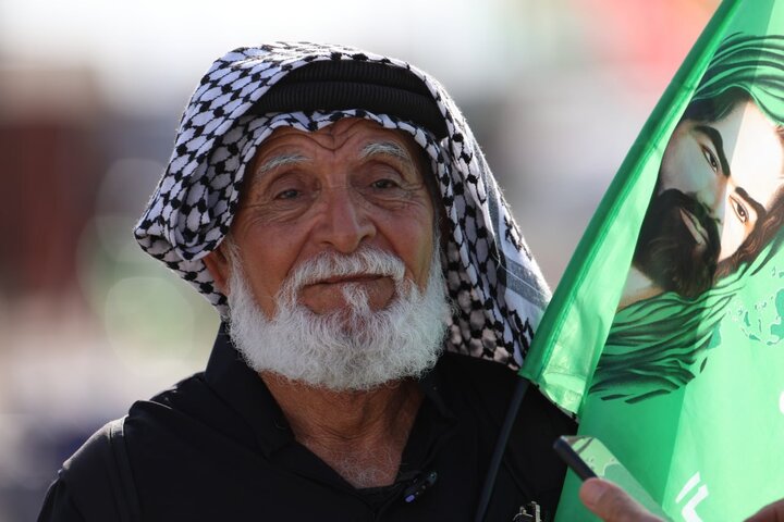 تقرير مصور/ زوجان مسنان من البصرة يشاركان في الاربعينية منذ (20) عاما