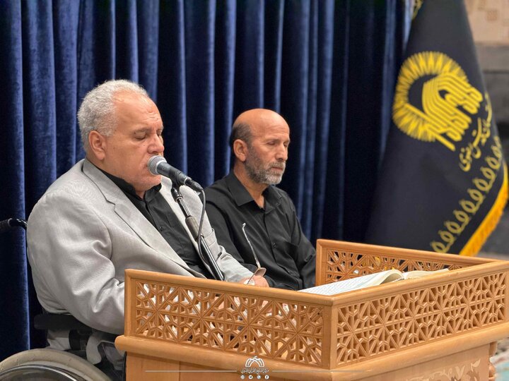 تقرير مصور/ العتبة الحسينية تقيم محفلا قرآنيا عند مرقد شهيد الأمة الإمام الخامنئي (ره) في حرم الإمام الرضا(ع)