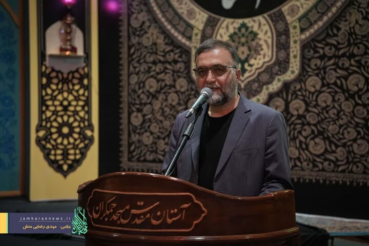 تقرير مصور/ تلاوة القرآن الكريم على روح الشهيد القائد في مسجد جمكران بمدينة قم