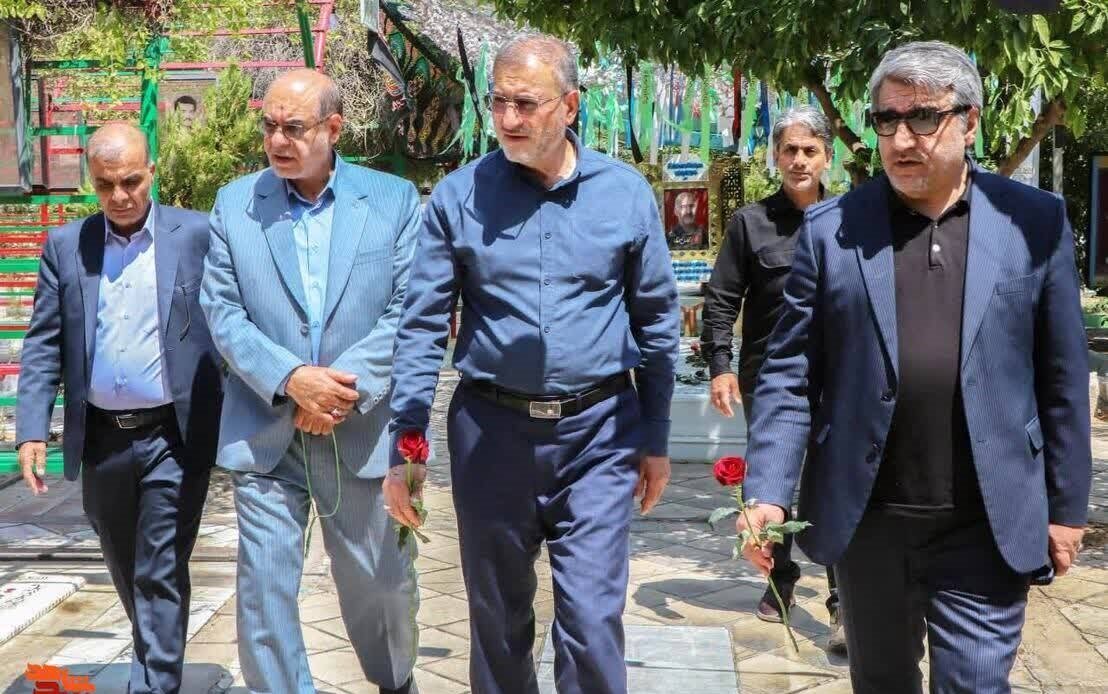 تکریم شهدا، ضامن انتقال فرهنگ ایثار به نسل‌های آینده است
