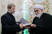 Photos: Commander-in-Chief of Iran Army Meets Custodian of Astan Quds Razavi