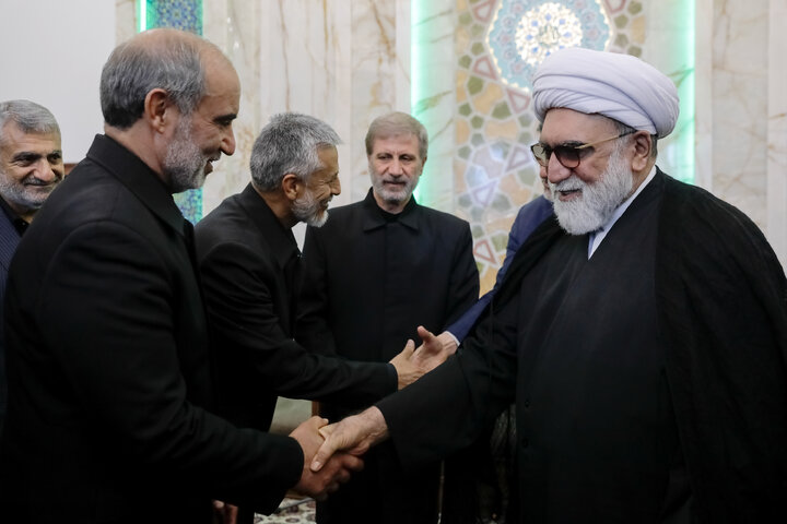 Photos: Commander-in-Chief of Iran Army Meets Custodian of Astan Quds Razavi