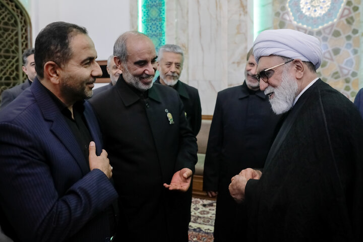 Photos: Commander-in-Chief of Iran Army Meets Custodian of Astan Quds Razavi