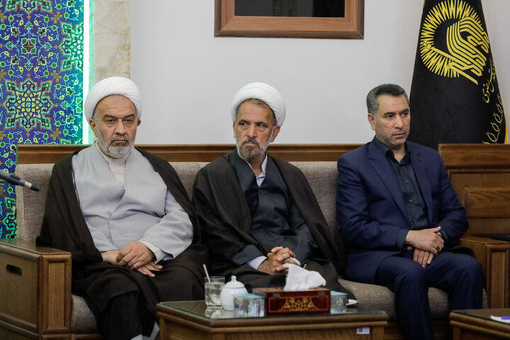 Photos: Commander-in-Chief of Iran Army Meets Custodian of Astan Quds Razavi