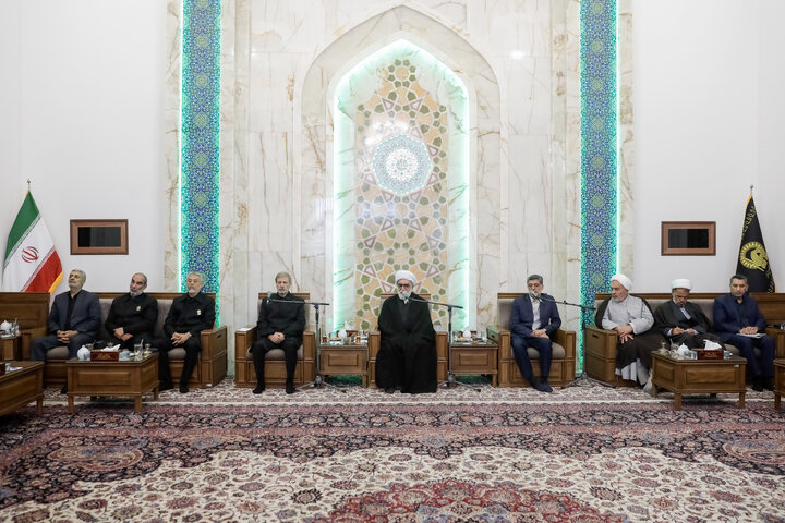 Photos: Commander-in-Chief of Iran Army Meets Custodian of Astan Quds Razavi