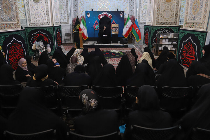 Photos: Mourning Ceremony by Arabic-Speaking Women at Imam Reza Holy Shrine