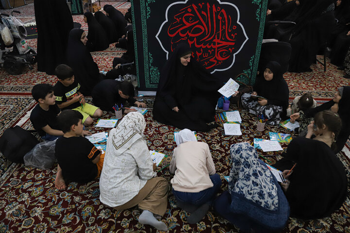 Photos: Mourning Ceremony by Arabic-Speaking Women at Imam Reza Holy Shrine