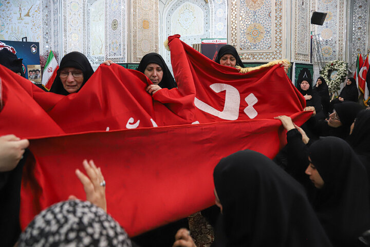 Photos: Mourning Ceremony by Arabic-Speaking Women at Imam Reza Holy Shrine