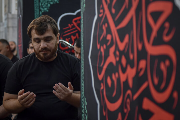 Photos: Azerbaijani Pilgrims visits Imam Reza Shrine