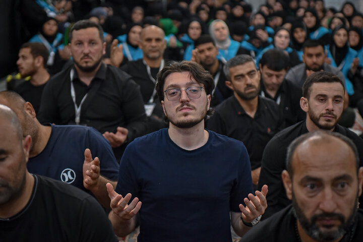 Photos: Azerbaijani Pilgrims visits Imam Reza Shrine