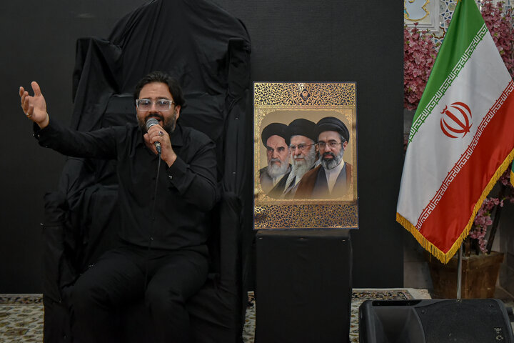 Photos: Azerbaijani Pilgrims visits Imam Reza Shrine