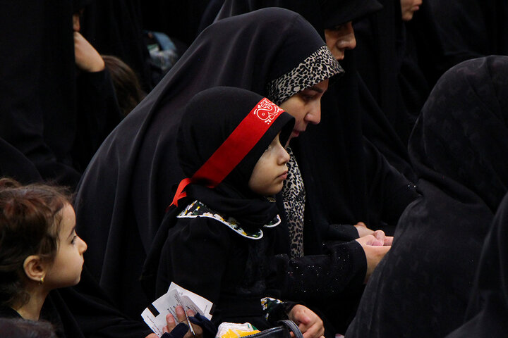حضور پرشور دختران سه‌ساله قمی در همایش «به رسم رقیه»