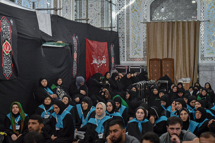 Informe fotográfico | Peregrinos de Azerbaiyán visitan el Santuario del Imam Alí ibn Musa ar-Rida (PB)