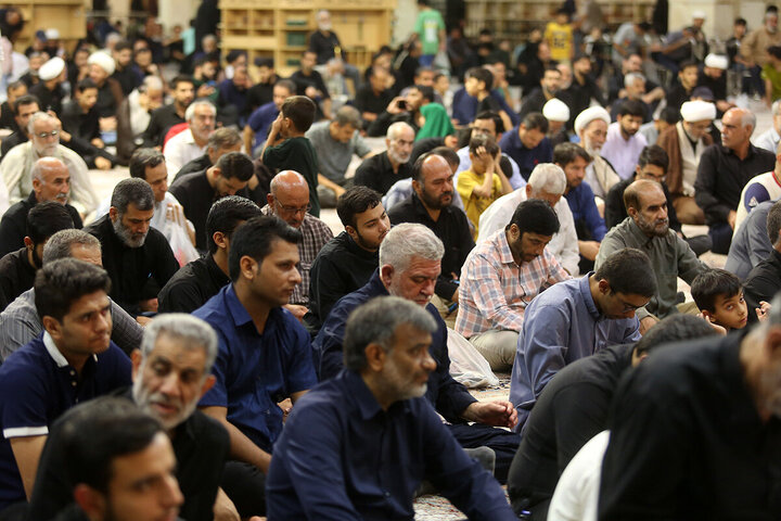 Rapora Wêneyan | Çavên ziyaretvanên Kerîma Ehlê Beyt (s) ji ber şehîdbûna stemkar a Kerîmê Ehlê Beyt (s) giriyan