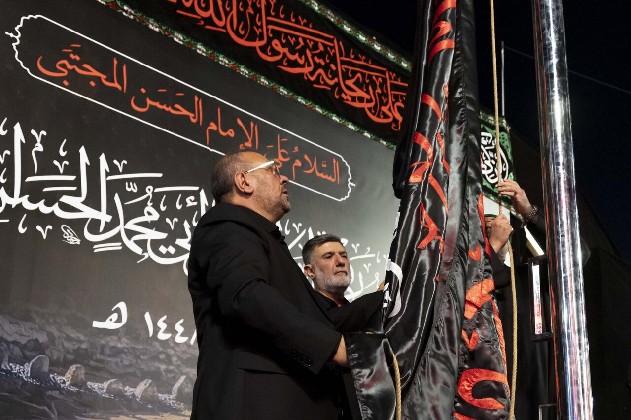 Al-Abbas Shrine holds ceremony of raising flag of mourning for Imam Al-Hasan Al-Mujtaba
