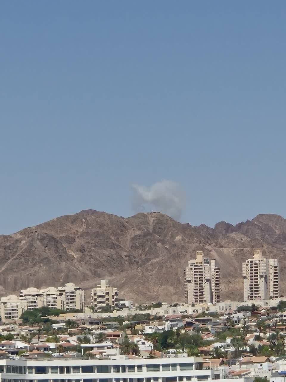 Mga Unang Larawan ng Usok sa Aqaba Matapos ang Missile Attack