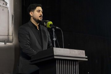 Foto / Hz. Abbas'ın (a.s) Türbesi’nde İmam Hasan’ın (a.s) Şehadet Yıl Dönümü Dolayısıyla Bayrağın Göndere Çekilmesinden Kareler