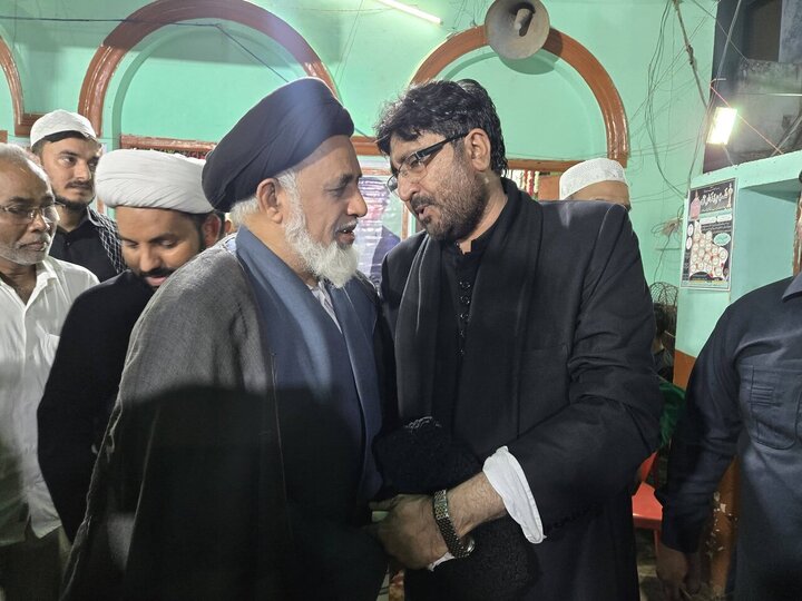 تقرير مصور/ مجلس عزاء في ذكرى شهادة السيدة سكينة بنت الحسين (ع) بالهند