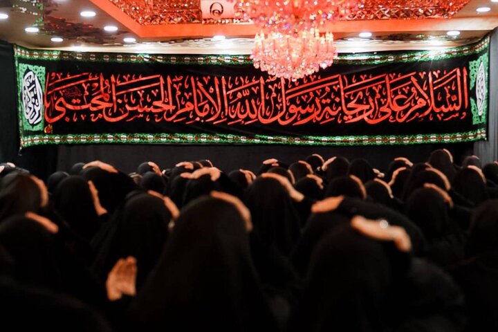 تقرير مصور/ إقامة مجلس عزاء نسوي في العتبة العباسية المقدسة في ذكرى شهادة الإمام الحسن (ع)