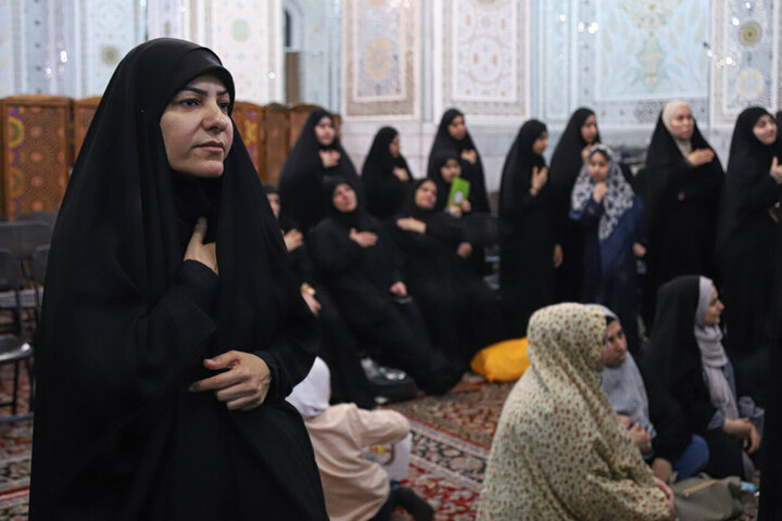Foto / İmam Rıza’nın Mukaddes Türbesi’nde Arapça Konuşan Kadınların Matem Merasiminden Kareler