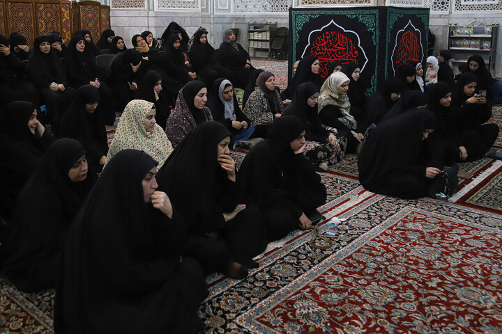 Foto / İmam Rıza’nın Mukaddes Türbesi’nde Arapça Konuşan Kadınların Matem Merasiminden Kareler