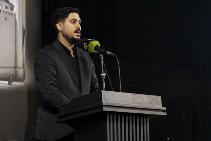 Foto / Hz. Abbas'ın (a.s) Türbesi’nde İmam Hasan’ın (a.s) Şehadet Yıl Dönümü Dolayısıyla Bayrağın Göndere Çekilmesinden Kareler