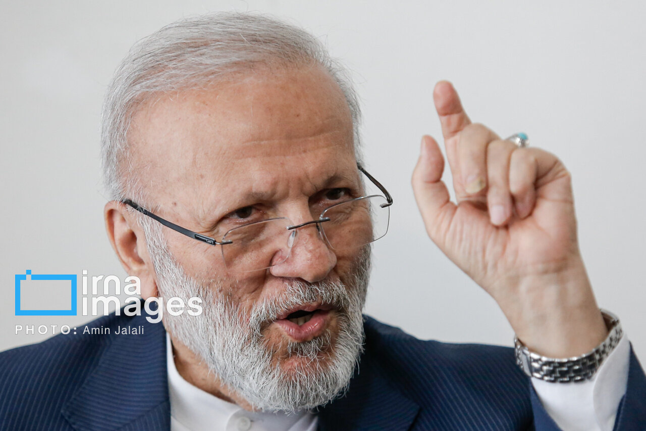Еј Америка халгы; ушагларынызы Трамп батаглығындан хилас един