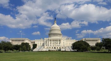 Senat Harus Menerapkan Pembatasan Kewenangan Perang Trump / Serangan terhadap Infrastruktur adalah Kejahatan Perang yang Nyata