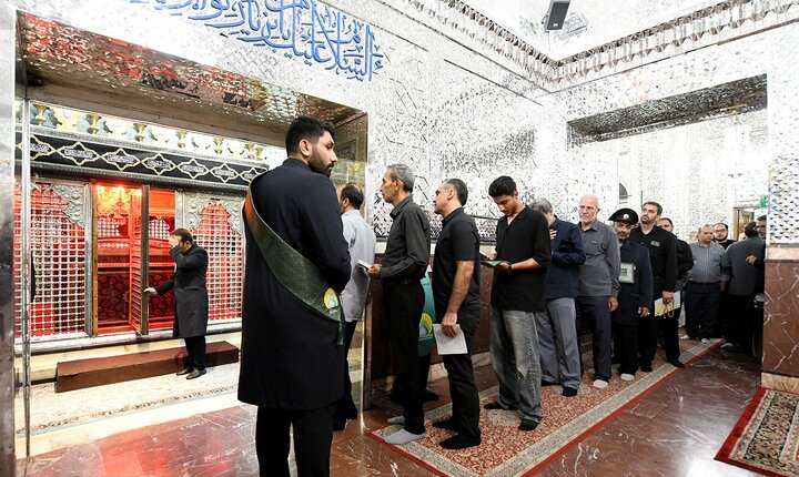 گزارش تصویری/ مراسم غبارروبی حرم حضرت عبدالعظیم حسنی(ع)